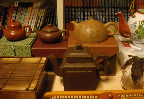 Yixing and Chaozhou Teapots 宜兴-潮州 茶壶